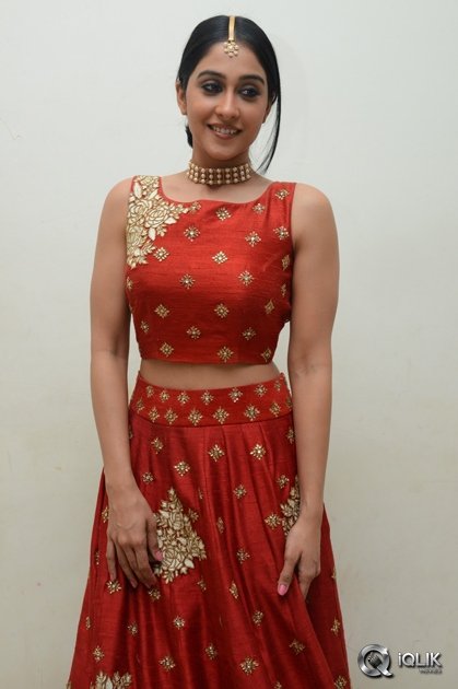 Regina-Cassandra-at-Okka-Ammayi-Thappa-Movie-Audio-Launch